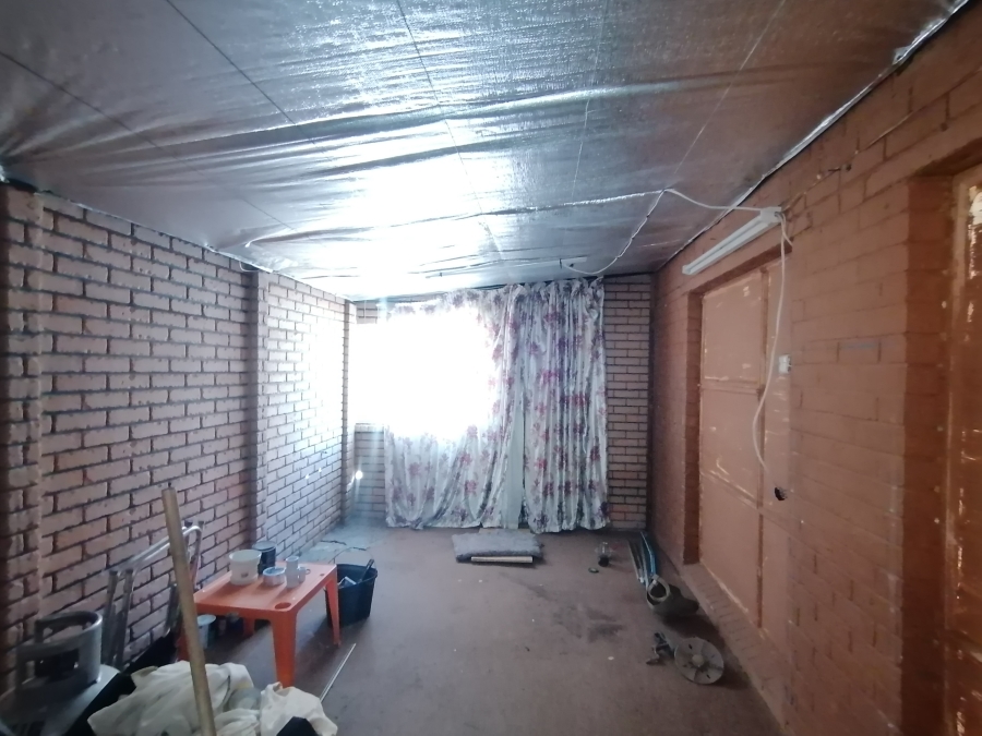 3 Bedroom Property for Sale in Orkney Park North West